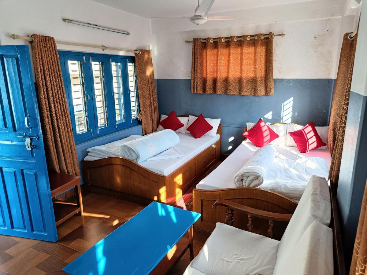 R&R Guest House Покхара Номер фото